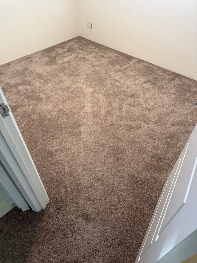 Room 1 in Morley before cleaning